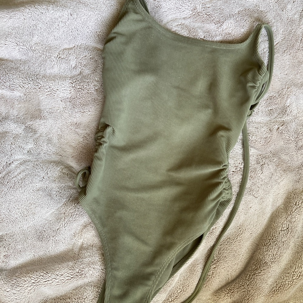 One piece bikini